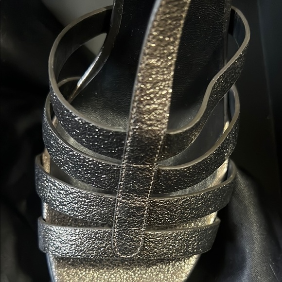 Saint Laurent Charcoal Metallic Heels Elegant Design - Picture 6 of 10